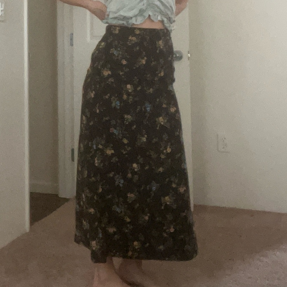 High rise skirt